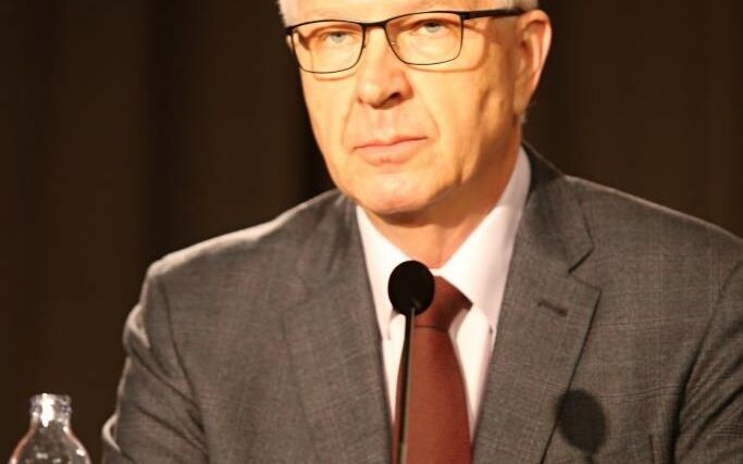 Radiožurnál sleduje Jiřího Drahoše. Další díl projektu Hledá se prezident odstartoval na farmě