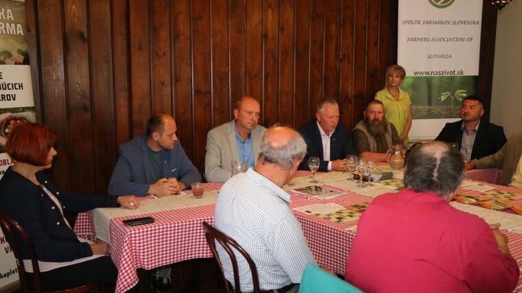 Asociace rozšířila spolupráci se slovenskými sedláky