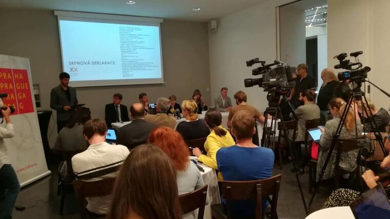 Podporujeme vznik Muzea paměti 20. století