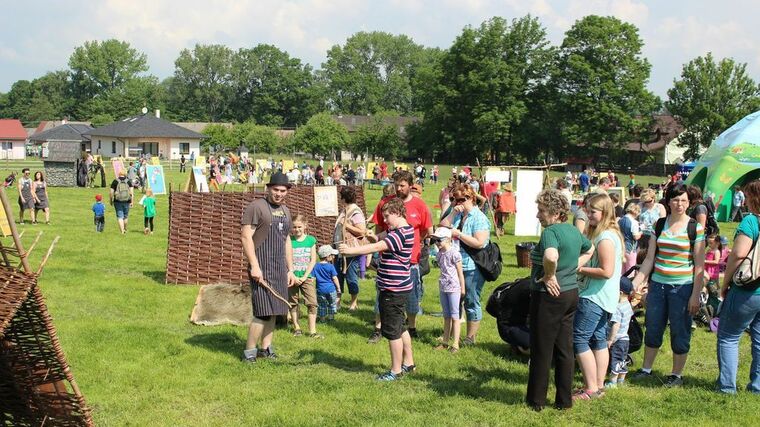 Jelení speciality a ostropestřec aneb Farmářské slavnosti u Dašků 