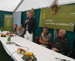 ODS chce majetkovým vyrovnáním s církvemi pomoci zemědělcům