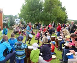 Sedláci obnovují venkovskou pospolitost