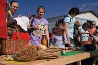 Tisíce lidí strávily velikonoční sobotu na Farmářských slavnostech v Klášterské Lhotě