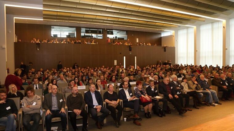 Konference Pestrá krajina hledáčkem fotoaparátu
