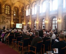 Slovem nejen proti totalitě