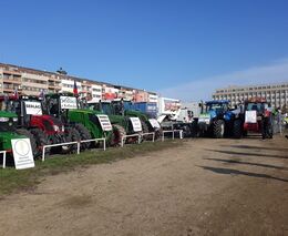 Mikuláš Minář končí ve spolku Milion chvilek, chce do politiky. Vedení přebírá Roll