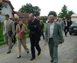 Ministr v terénu za pozemkovými úpravami