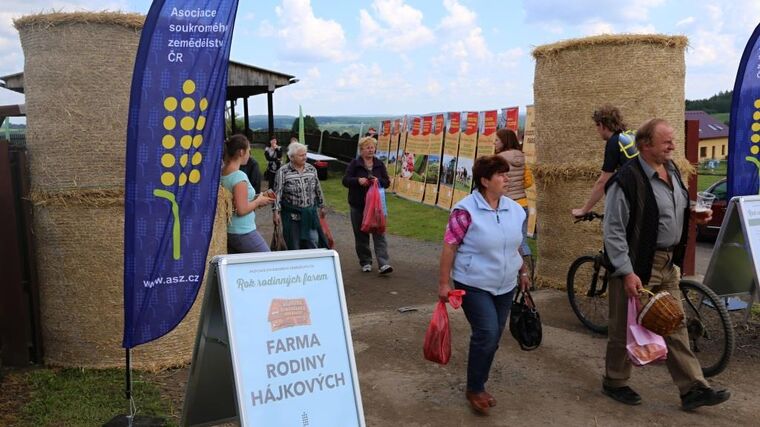 Tisíce návštěvníků uvítaly prezentaci klasické rodinné farmy a prodeje ze dvora   