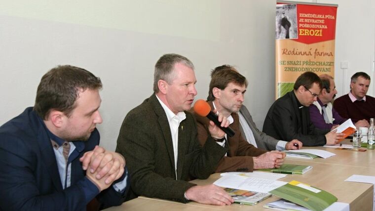 Rodinné farmy v přízni veřejnosti. Budou i u ministra? 