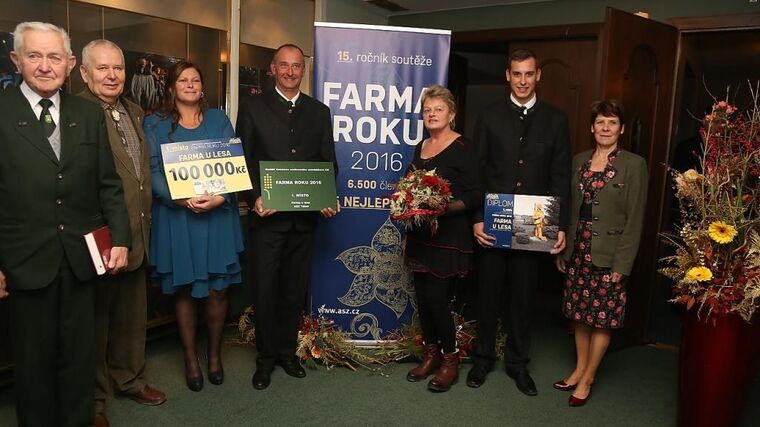Farma roku 2016 hledáčkem fotoaparátu