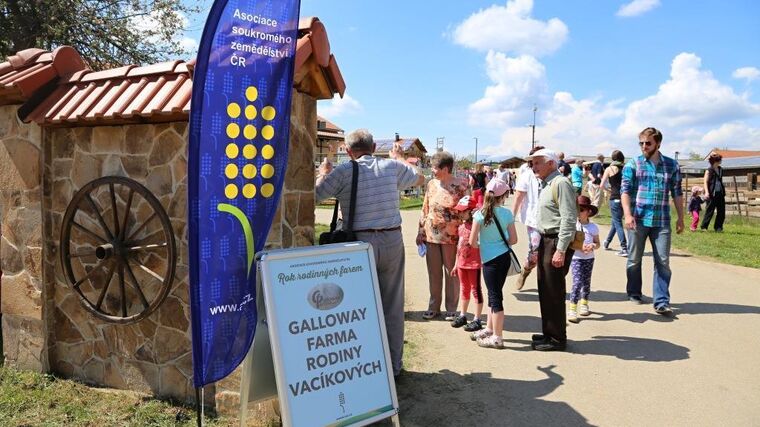 Rodinné farmy u nás a ve světě aneb Série seminářů na farmách členů ASZ odstartovala 
