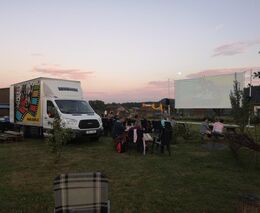 Kinematograf  bratří Čadíků na Ekofarmě Bošina