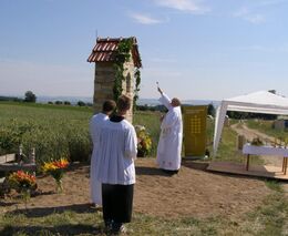 Kaplička jako připomenutí našich povinností k půdě