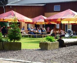 Předžňové posezení na Broumovsku