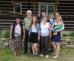 O rodině Kaplanových a jejich Šťastném domově