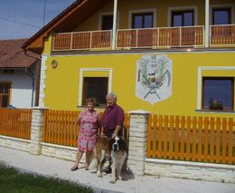 Bohatý kraj nemusí být vždy výhrou. O pole se vede tuhý boj