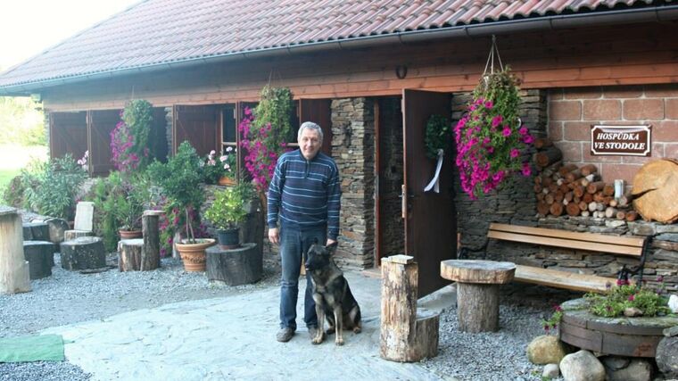 Agroturistický areál v Zábeštní Lhotě v permanenci  
