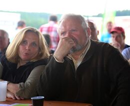 Český statek v rukou správného českého sedláka 