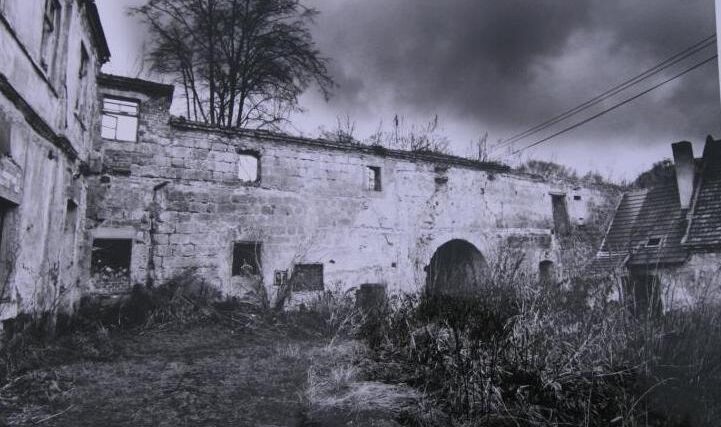 Jeden z nejhorších zločinů, které se u nás staly. Soudy po mnoha letech trestají vyhánění sedláků