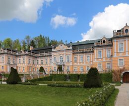 Jak se žije v českém Versailles?