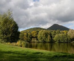 O křeslo senátora se uchází sedlák Daniel Pitek. Chce řešit sucho, povodně a lesy