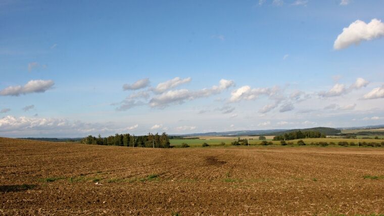 Vláda v Bruselu chrání výrobce hnojiv včetně Agrofertu. Účet zaplatí zemědělci