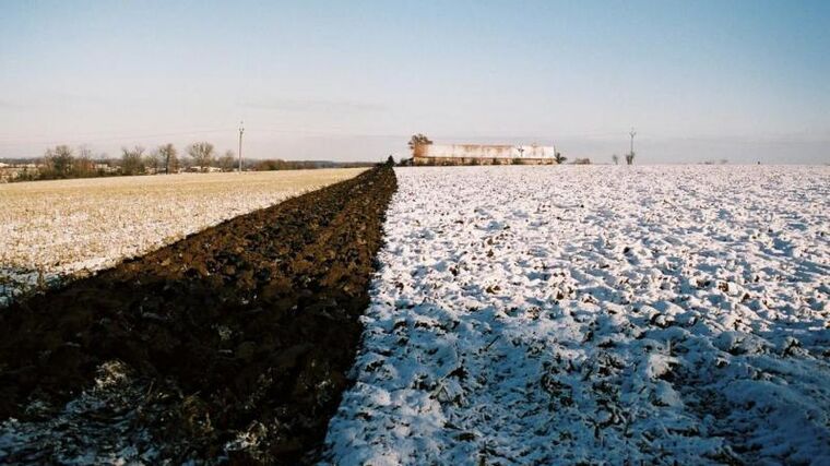 Peníze na pozemkové úpravy