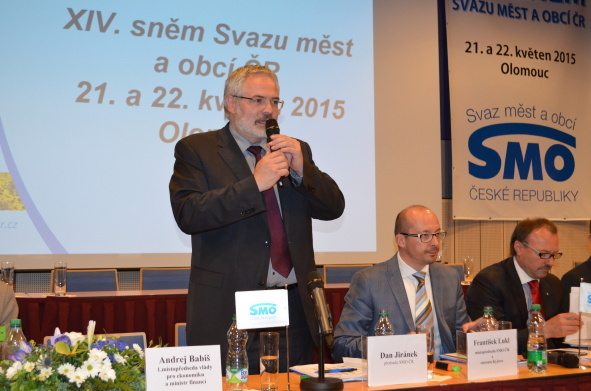 XIV. sněm: Příjmy z daní pro města a obce by se měly zvýšit
