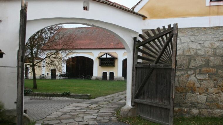 Absurdistán s DPH: Babišova Paloma vydělá na pivu 9 korun, venkovské výčepy a stánkaři nic