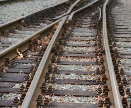 Úskalí rychlodráhy VRT Podřipsko posoudí krajinný plán. Od úřadů dostal zelenou