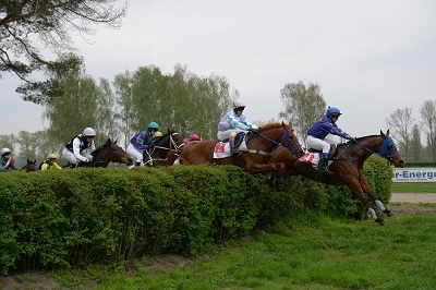 Dostihy jako další aktivita členů ASZ  