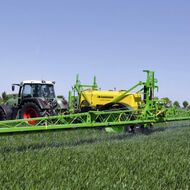 Pesticidy ve 40 % evropských a 66 % českých potravin