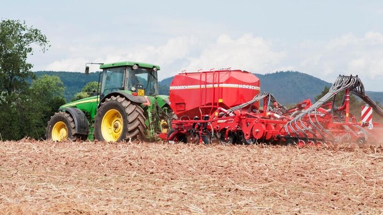 Francouzská vláda vyzývá občany, aby podpořili místní zemědělce
