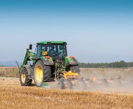 Zemědělcům usnadní život internet. Ohlídá i oplodnění krav na pastvině