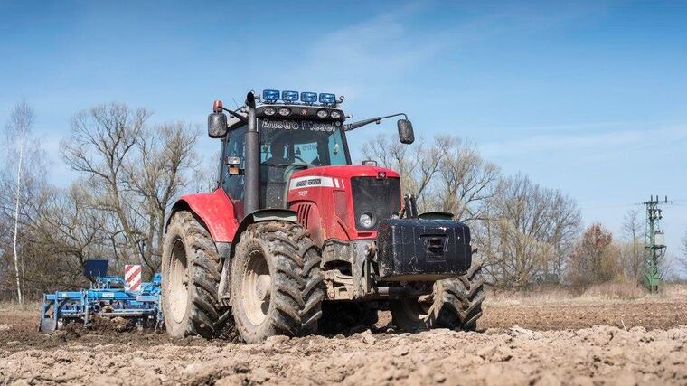 Evropské dotace pro zemědělce zřejmě klesnou. Unie chce omezit i podporu velkofarem