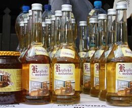 Ministerstvo zemědělství usnadní výrobu dezinfekcí, v pátek na to vydalo speciální výjimku