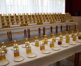 Med může být účinným pomocníkem v chovech zvířat