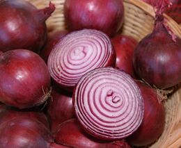 Globální cibulová krize. Její cena už u nás atakuje 40 korun za kilogram