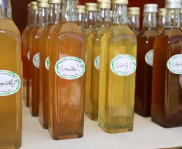 Unikátní oskeruše. Pěstitel z Hodonínska vyrábí tradiční pochutiny