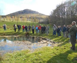 Jak se žije ve středohoří, kde Daniel Pitek vybudoval pevnost proti suchu
