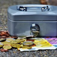 Brusel blokuje Praze zemědělské projekty z Babišovy předpremiérské éry i peníze za nadstandardní hospodaření