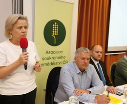 Vládní program sedlákům nepřeje, ale EU deklaruje rodinným farmám dlouhodobou podporu