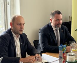 Sedláci předali své požadavky ministrovi životního prostředí