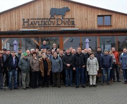 Účastníci podzimního jednání Rady ASZ ČR navštívili farmy v okolí Jičína 