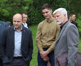 Prezident Pavel: Malí čeští zemědělci se obávají spekulativních nákupů půdy