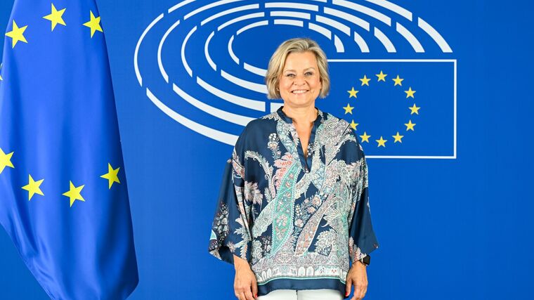 Vrecionová: Výzvou doby je omezit kompetence ENVI výboru i komisaře