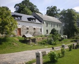 Poslanci navrhují z plánovaného eTuristy vyškrtnout sledování ubytovaných lidí