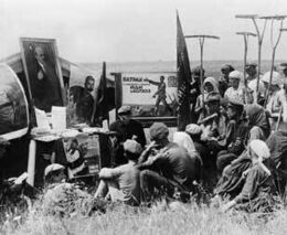 ‚Obrali je a zavezli do lesa.‘ Před 70 lety komunisté zahájili akci Kulak