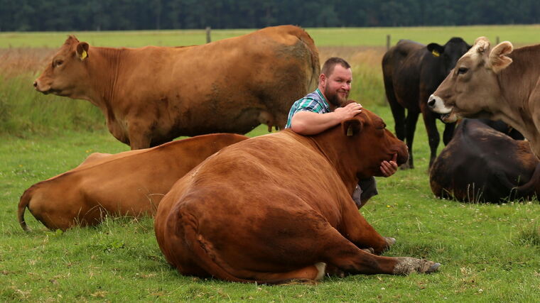 Prodeje na farmách jedou. Vejce za 12 Kč i prémiové steaky jdou na dračku