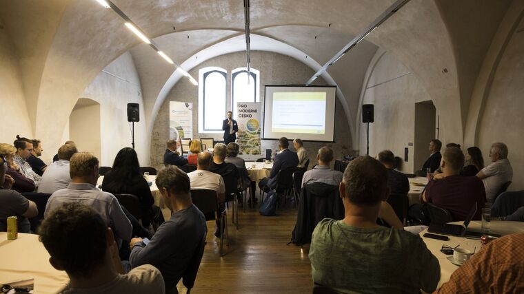 Seminář Pro moderní Česko: nová energie pro české farmy – informace a prezentace z akce